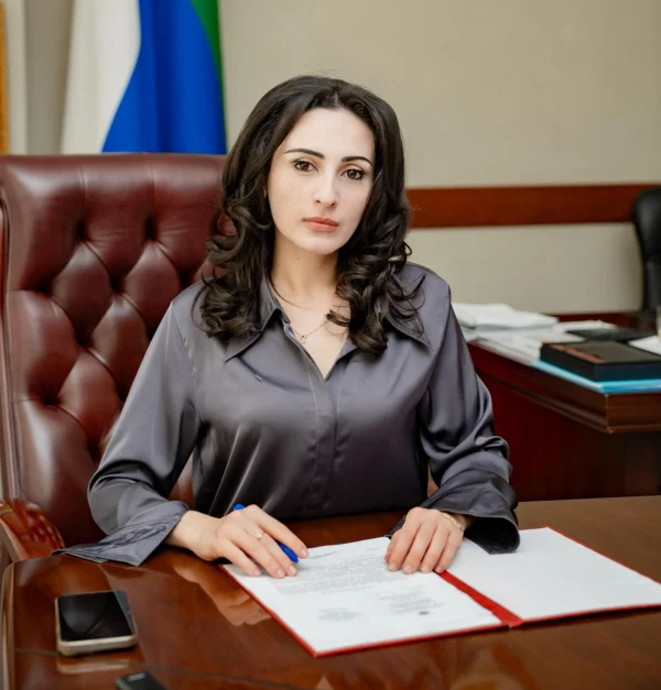Руководитель дагестанского Дома Дружбы Ильгама Загирова стала героем федерального журнала «Наставник»