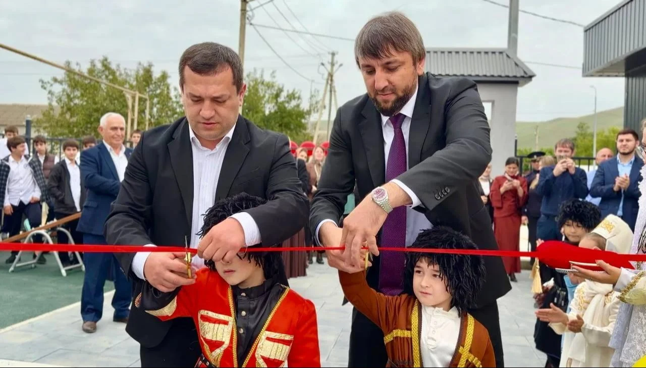 В Карабудахкентском районе открыли новый сквер