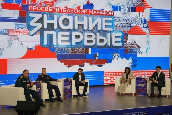 В Махачкале герои СВО и военкоры обсудили с молодежью вопросы единства и защиты Родины