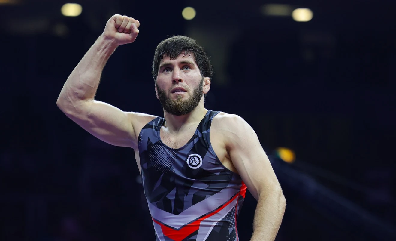 Заур Угуев одержал досрочную победу на старте Чемпионата мира