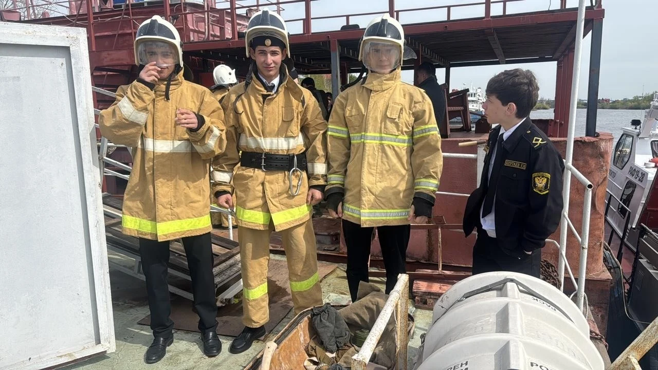 Курсанты каспийского колледжа имени Орджоникидзе прошли практическую подготовку