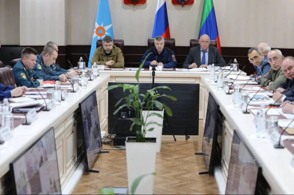 В Махачкале проходит заседание межведомственного оперштаба по ликвидации последствий ЧС