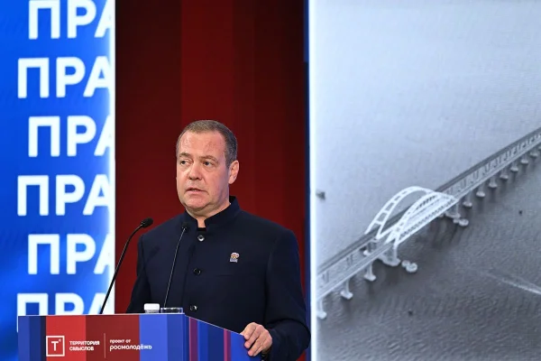 Дмитрий Медведев: «Все фракции политпартий едины в важности принятия законов, связанных с поддержкой участников СВО и членов их семей»