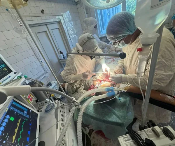Мать шестерых детей, раненная в шею осколком БПЛА, выжила благодаря хирургам из Дагестана