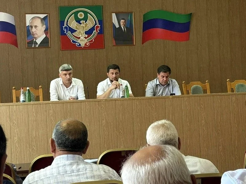 Власти Магарамкентского района обсудили прием документов от жителей, пострадавших в результате ЧС
