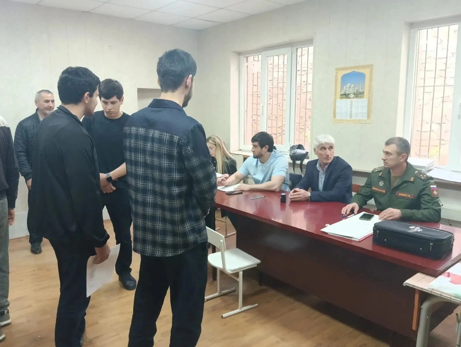 Власти Карабудахкентского района проверили работу по отправке призывников в ряды Российской армии