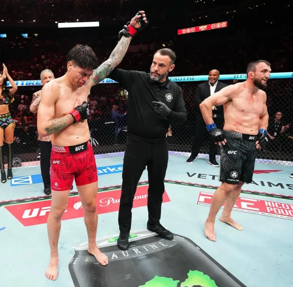 Дагестанский боец Муслим Салихов уступил чилийцу на турнире UFC в США