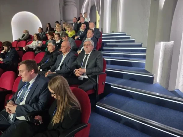 Глава Новолакского района участвует в муниципальном форуме «Малая Родина — Сила России»