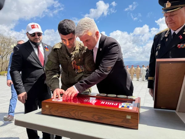 Автопробег «Знамя Победы» с участием делегации из Дагестана завершился в Севастополе