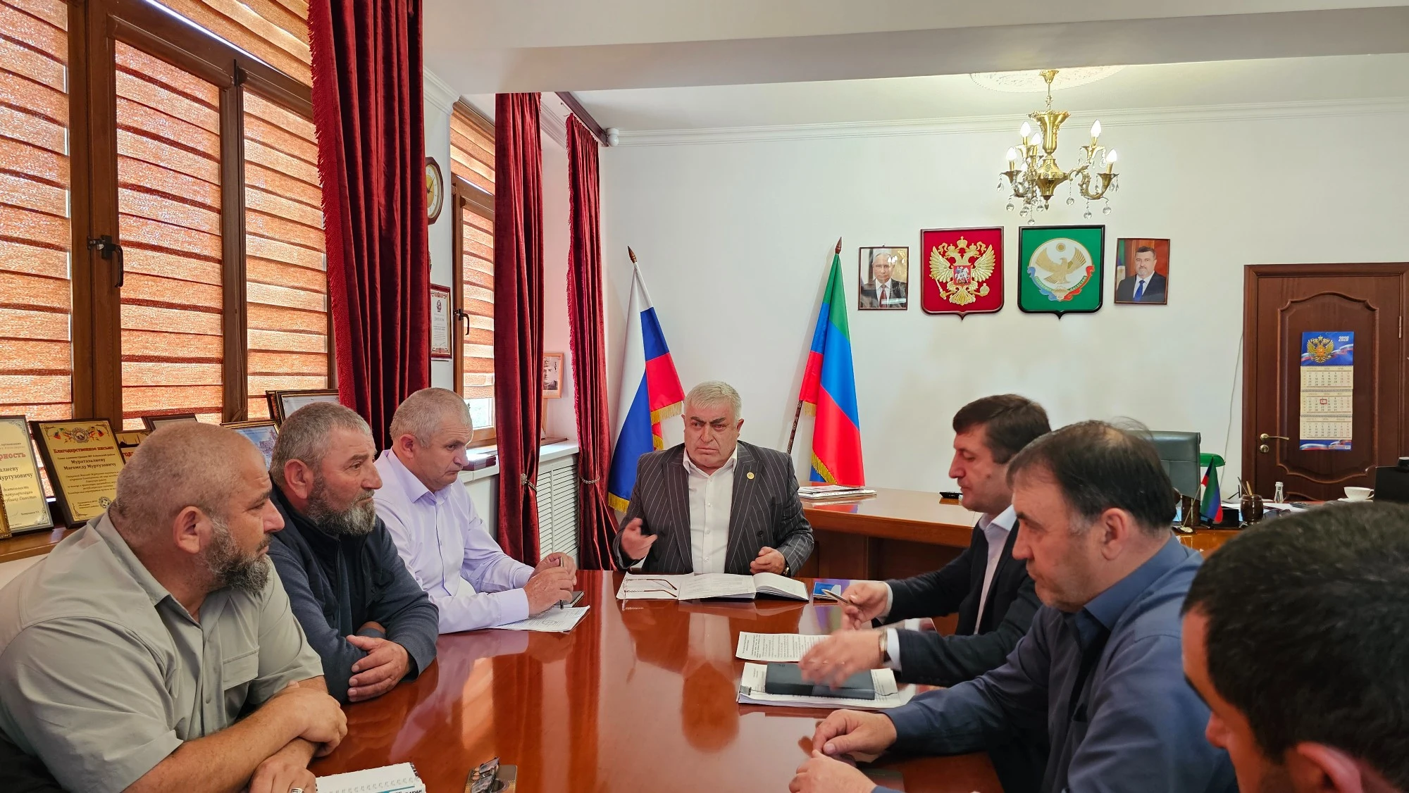 В Ахвахском районе обсудили участие в программах социально-экономического развития муниципалитета