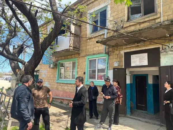 В Избербаше подтопленный многоквартирный дом признали потенциально аварийным