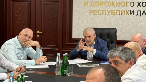Ризван Газимагомедов взял под контроль восстановление размытых дорог в двух районах Дагестана