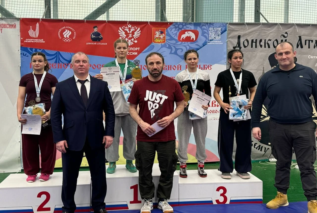 Дагестанка Кира Солобчук победила на Первенстве России по женской борьбе