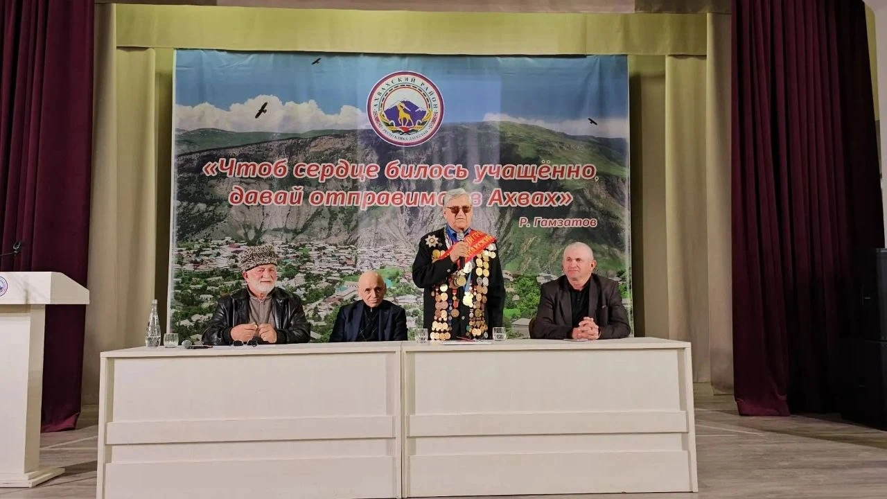 «Мистер биатлон» Александр Тихонов посетил Ахвахский район