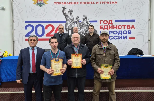 В Махачкале прошел шахматный турнир, посвященный Дню солидарности трудящихся