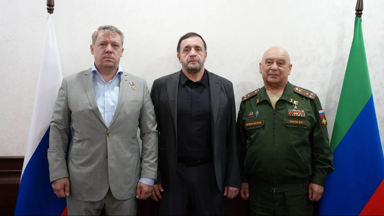 Хасавюрт в рамках проекта «Вахта Героев Отечества» посетили Герои России Валерий Куков и Владимир Захаров