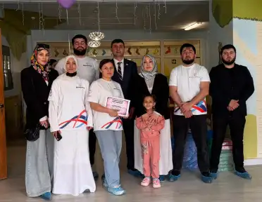 Маленьким пациентам отделения онкогематологии в Махачкале вручили подарки ко Дню защиты детей