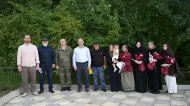 В Казбековском районе передали государственные награды семьям погибших участников СВО