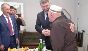 Ветерану Великой Отечественной войны Мусе Багаудинову вручили ключи от новой квартиры