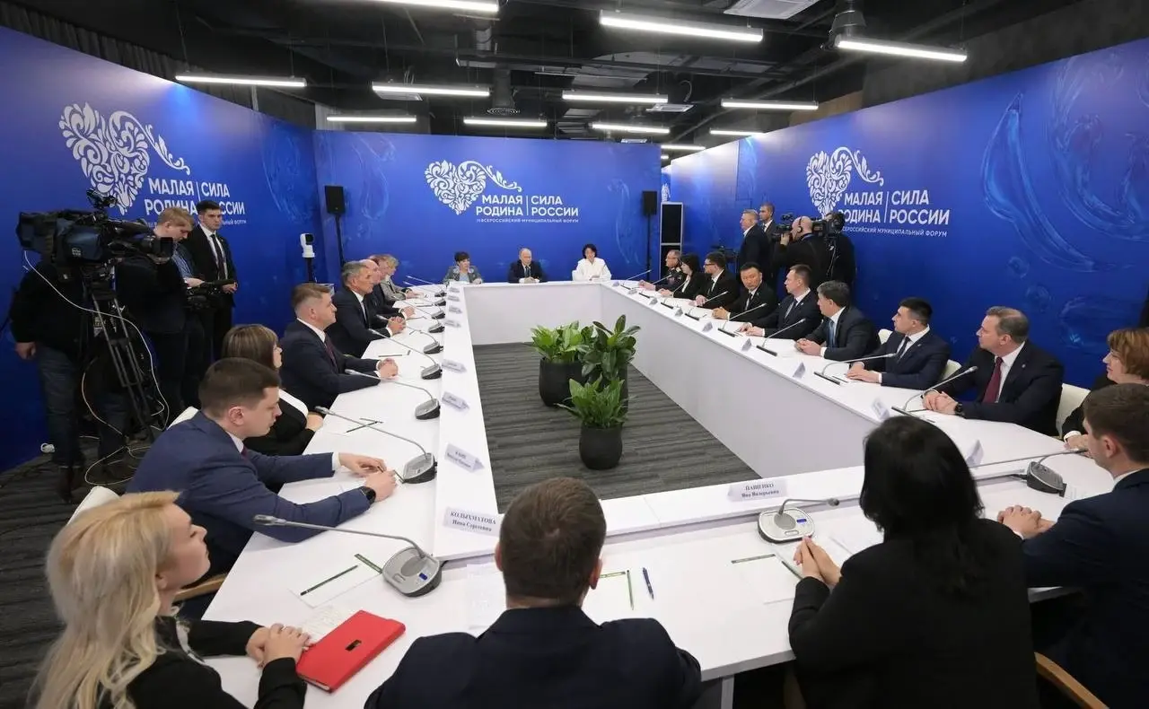 Мэр Махачкалы доложил Президенту России о ходе ликвидации подтоплений