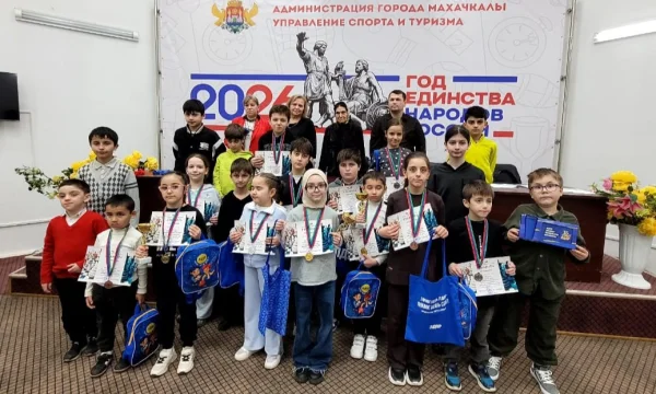 В Махачкале состоялся второй этап Кубка Дагестана по быстрым шахматам