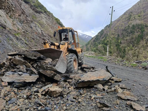 В Курахском районе из-за подъема воды в реке без транспортного сообщения осталось одно село
