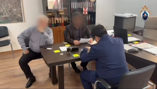 В Каспийске задержали чиновника из-за нашествия бездомных собак