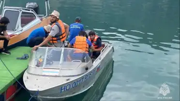 МЧС усилило группировку на Ирганайском водохранилище в поисках упавшего с сап-борда юноши
