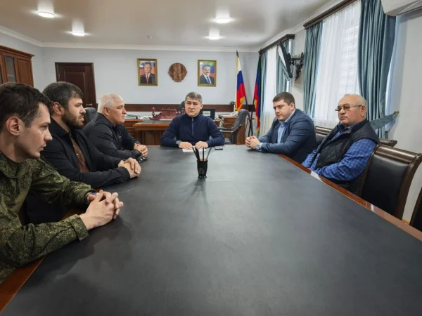 Руководство Кизилюртовского района рассмотрело обращение участника СВО