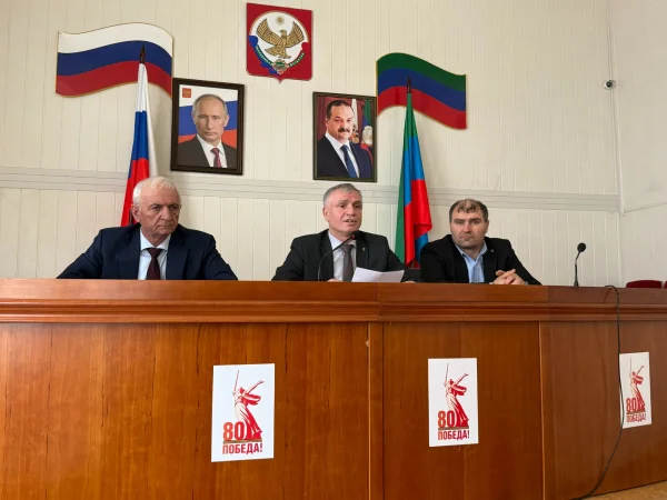 Расчистку проблемных участков после сходов лавин обсудили в Тляратинском районе