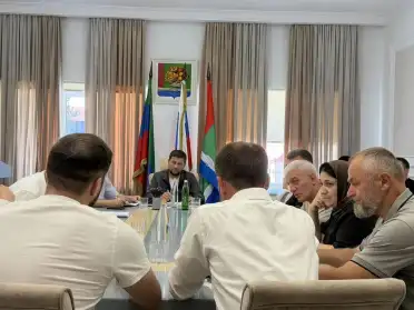 Глава Магарамкентского района провел личный прием граждан