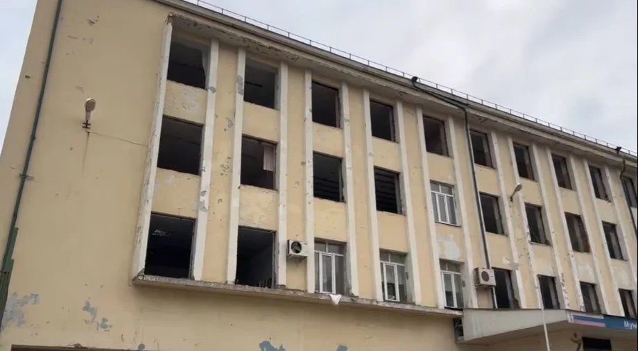 В Махачкале начался капитальный ремонт первой светской школы Дагестана