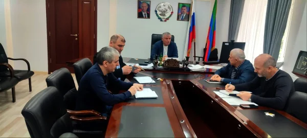 Порядок оказания помощи населенному пункту Саниорта обсудили в Тляратинском районе