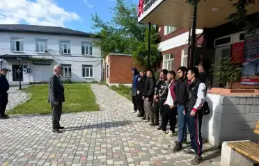 Девять новобранцев из Табасаранского района отправились в ряды Вооруженных сил России