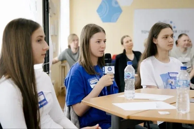 Школьница из Дербента Амина Абдусаламова вышла в финал всероссийского проекта «Ледокол знаний – 2026»