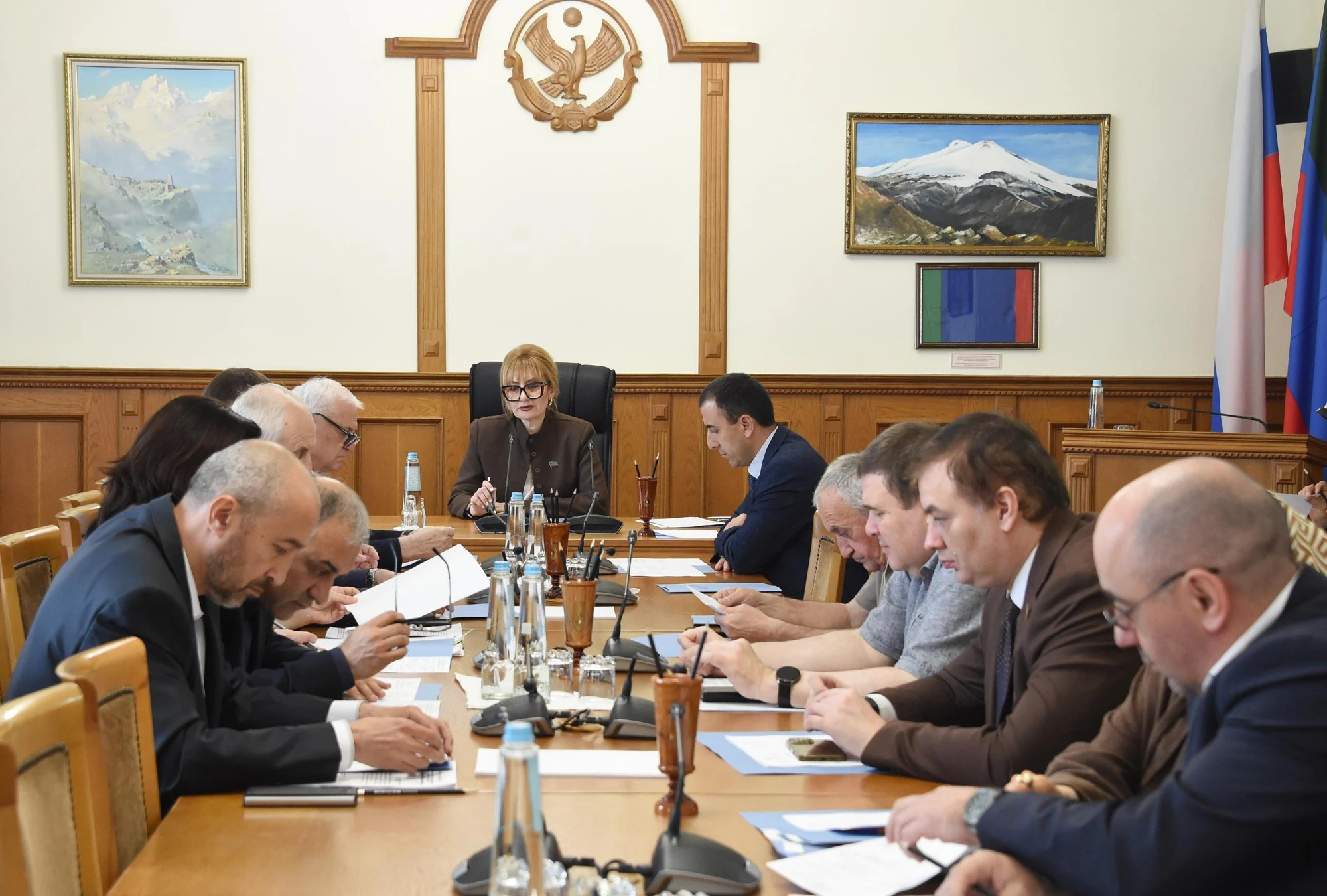Парламент Дагестана рассмотрел поправки к закону о безнадзорных животных