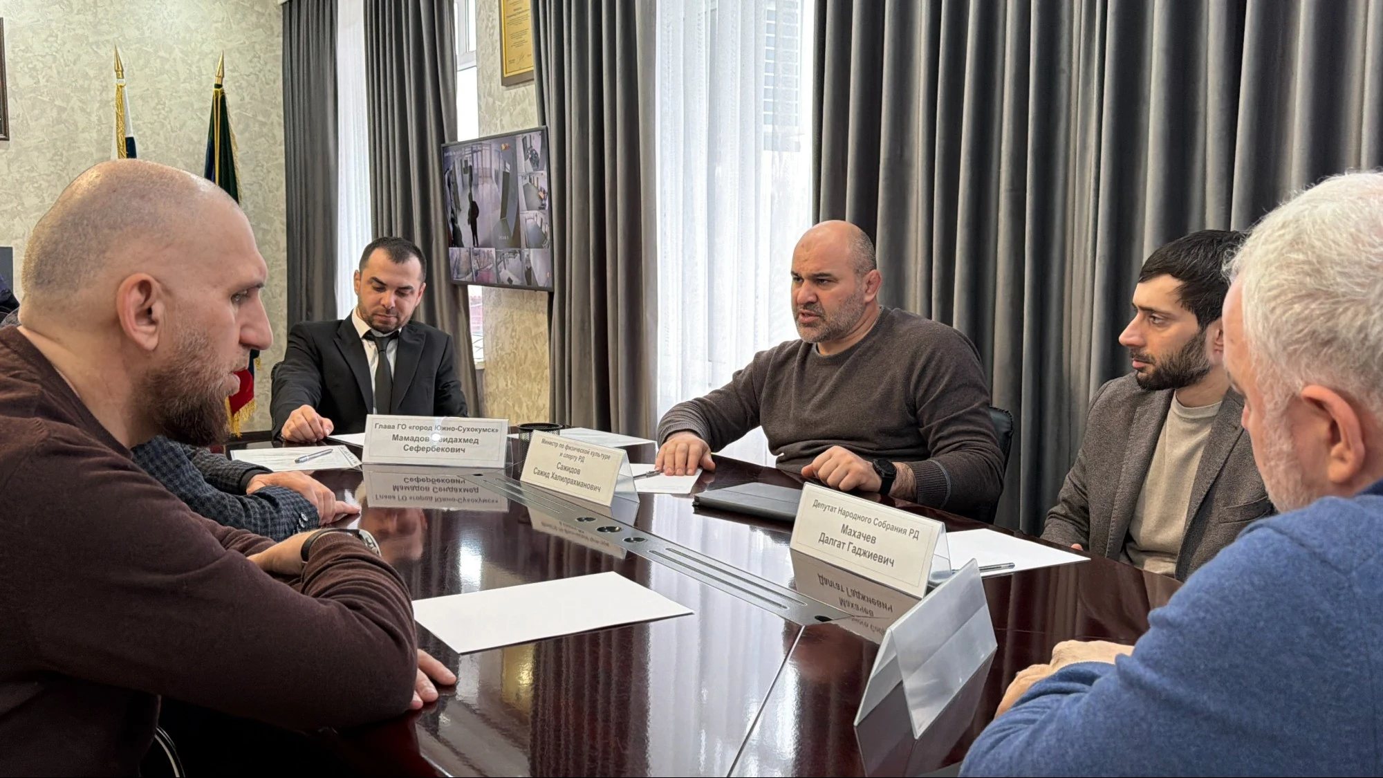 Глава Минспорта РД Сажид Сажидов провел прием граждан в Южно-Сухокумске
