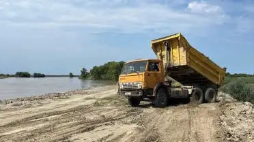 В Дагестане устраняют последствия размыва береговой защиты на реке Терек
