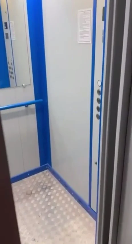 Три новых лифта запущены в эксплуатацию в многоквартирном доме в центре Буйнакска