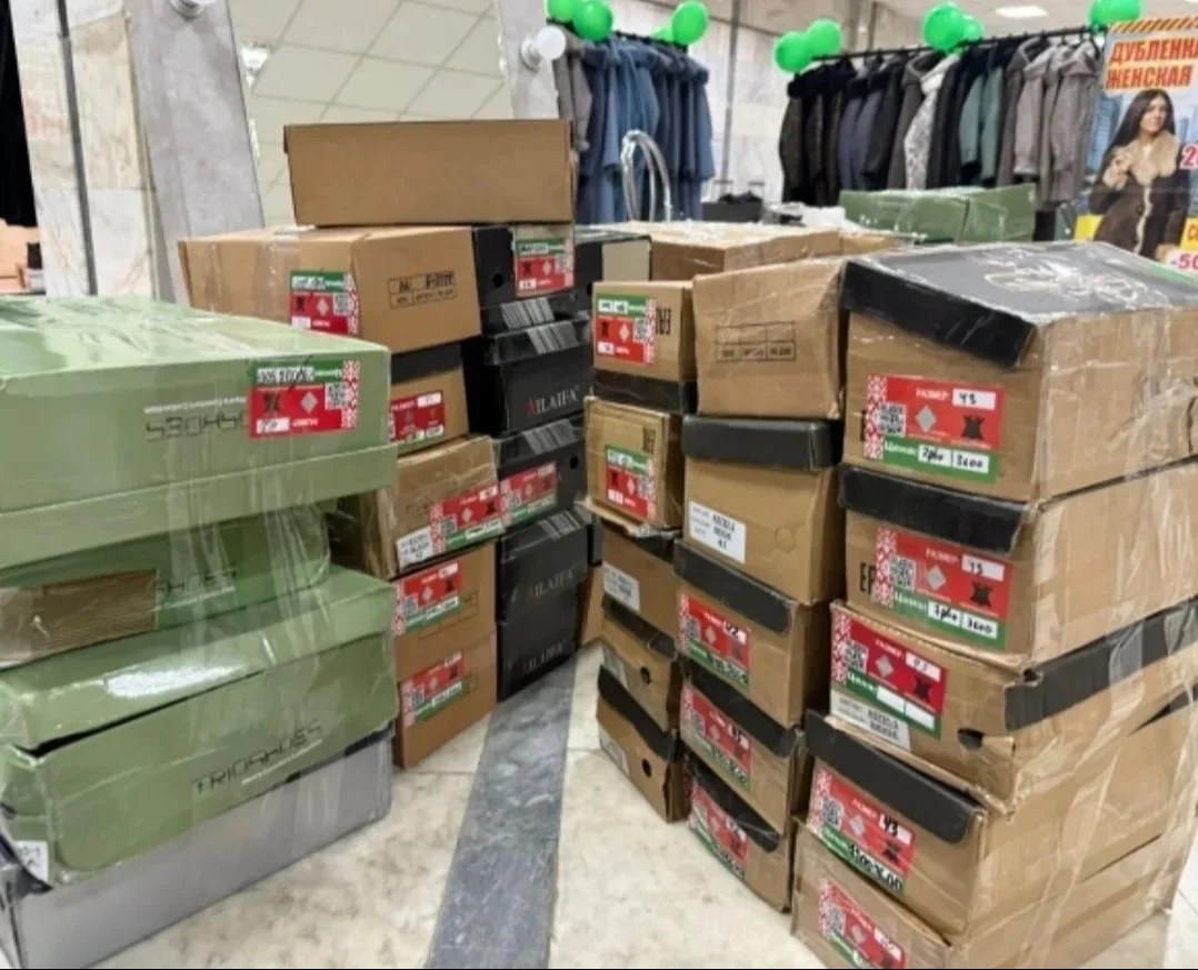 В Махачкале на ярмарке в Национальной библиотеке изъяли партию немаркированной обуви