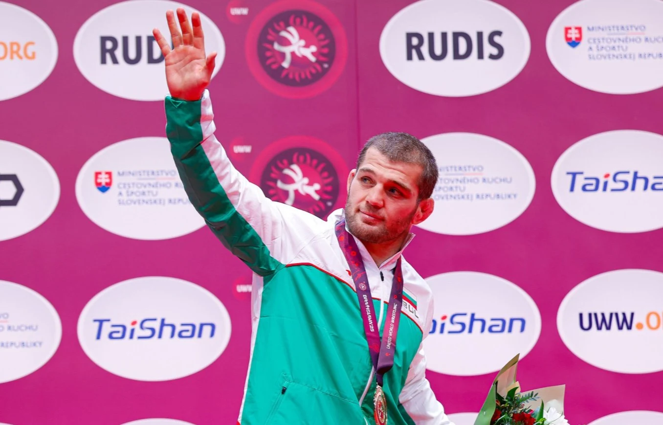 Олимпийский чемпион Магомед Рамазанов возвращается на ковер после травмы
