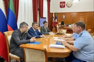 Фёдор Щукин и природоохранный прокурор Александр Илюшин обсудили экологическую безопасность Дагестана