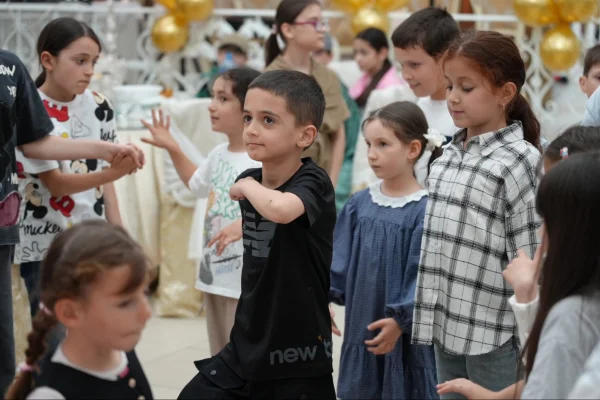 В Каспийске отметили Международный день защиты детей
