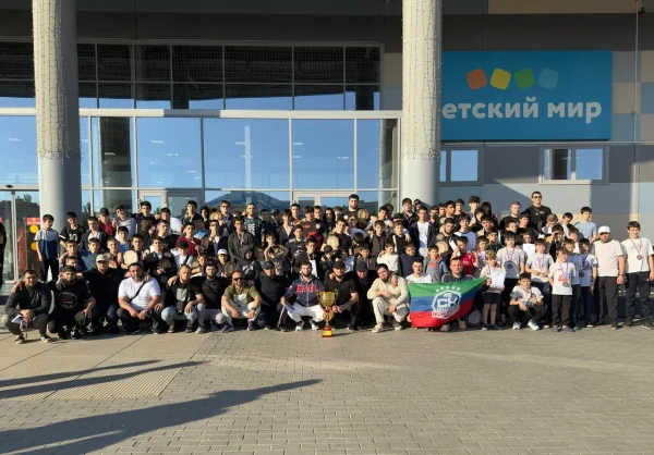 Сборная Дагестана по спортивному миксфайту победила на Кубке России