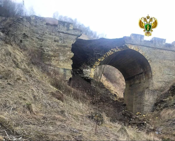 Прокуратура проводит проверку по факту разрушения моста в Дахадаевском районе