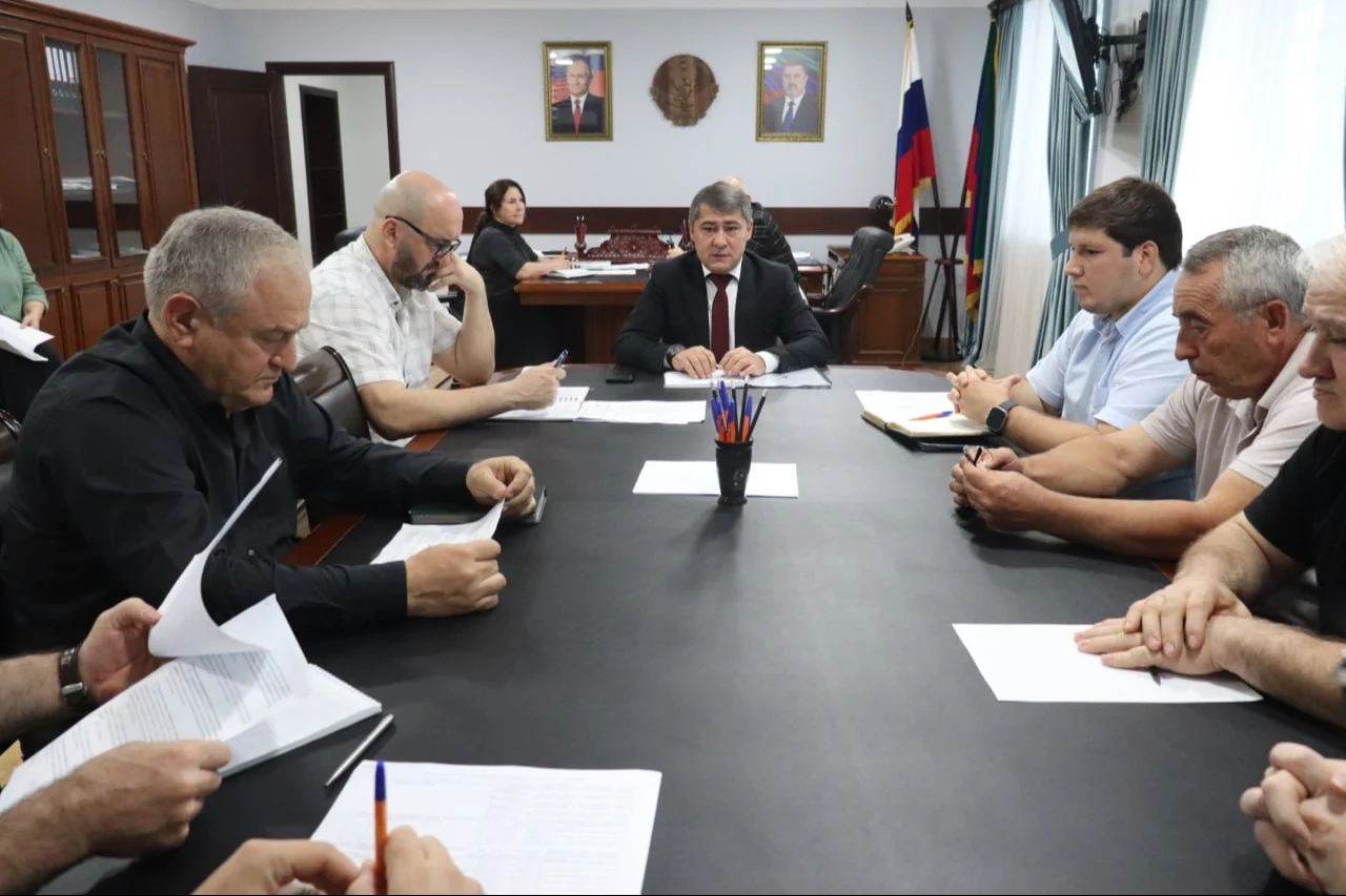 В Кизилюртовском районе обсудили подготовку ко Дню единства народов Дагестана