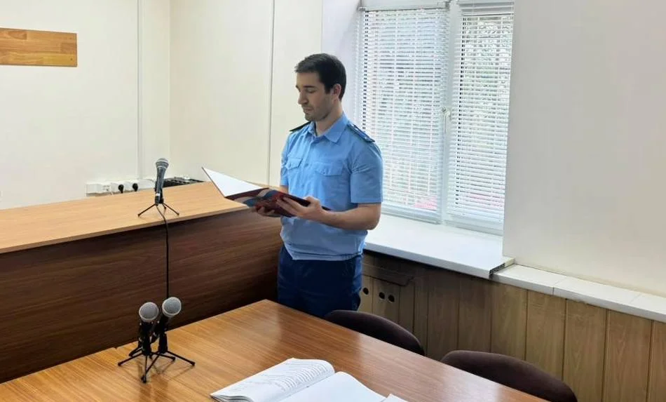 Житель Избербаша приговорен к обязательным работам за демонстрацию экстремистской символики