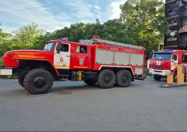 В пригородном поселке Махачкалы произошел пожар в многоэтажке