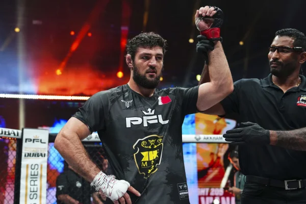 Непобежденный Расул Магомедов одержал третью победу в PFL