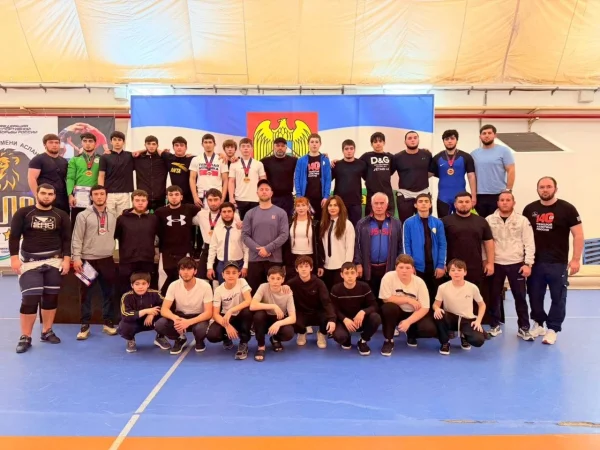 Дагестанские тяжелоатлеты победили на Чемпионате СКФО